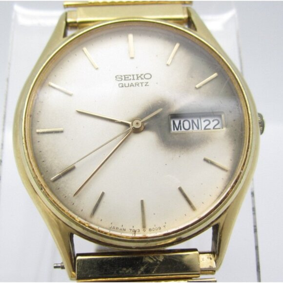 Vintage Men Seiko Quartz WR Analog 33mm Round Watch (H955) "New Battery" - Picture 1 of 12